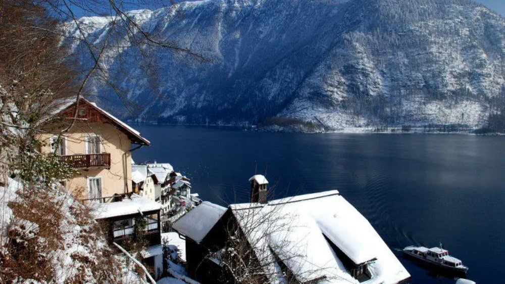Moradores de Hallstatt, na Áustria, querem limitar entrada de turistas